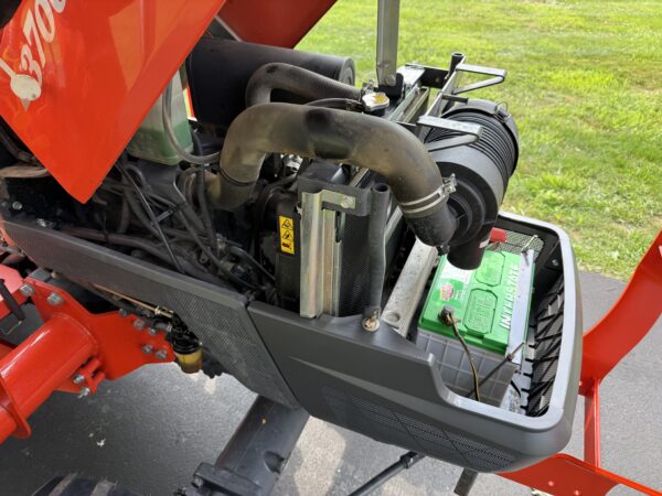 2010 Kubota L3700SU Tractor Loader Backhoe - Image 31