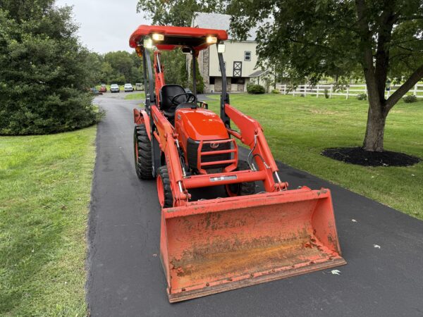2020 Kubota B26 Tractor Loader Backhoe - Image 5