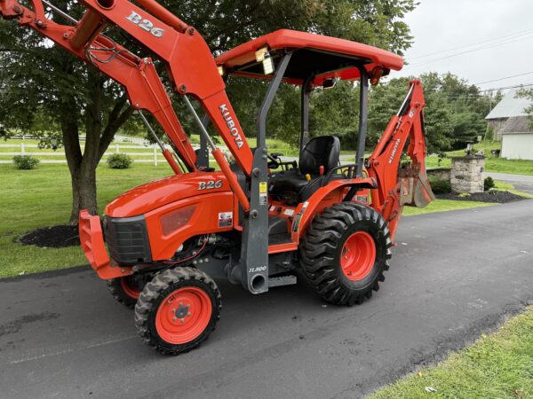2020 Kubota B26 Tractor Loader Backhoe - Image 28