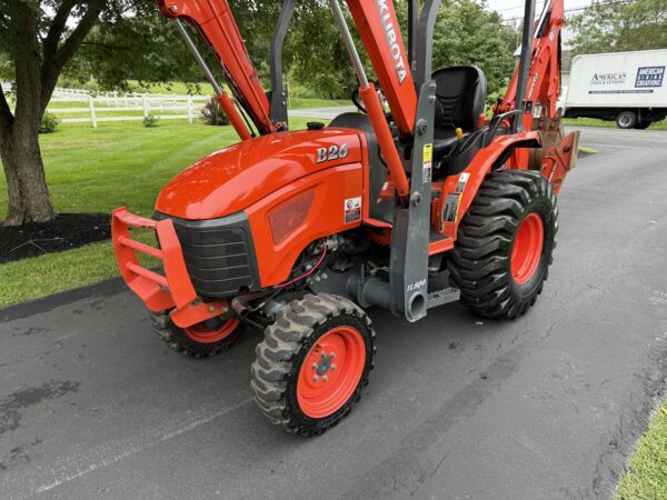 2020 Kubota B26 Tractor Loader Backhoe - Image 29