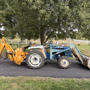1981 Ford 1300 Tractor Loader Backhoe