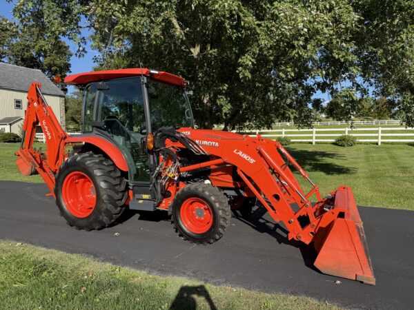 2020 Kubota L3560 Limited Edition Tractor Loader Backhoe - Image 3