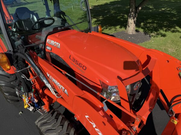 2020 Kubota L3560 Limited Edition Tractor Loader Backhoe - Image 8