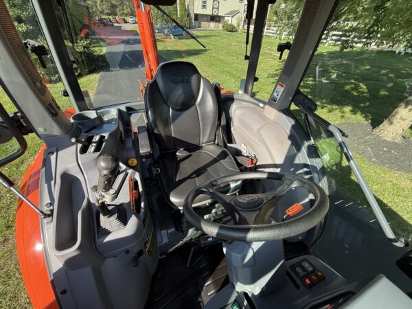 2020 Kubota L3560 Limited Edition Tractor Loader Backhoe - Image 10