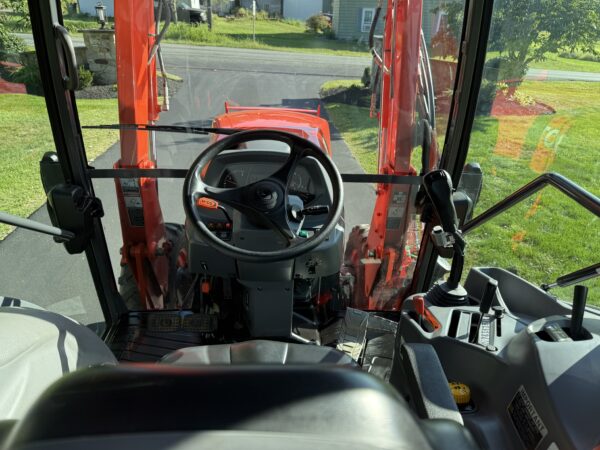 2020 Kubota L3560 Limited Edition Tractor Loader Backhoe - Image 17