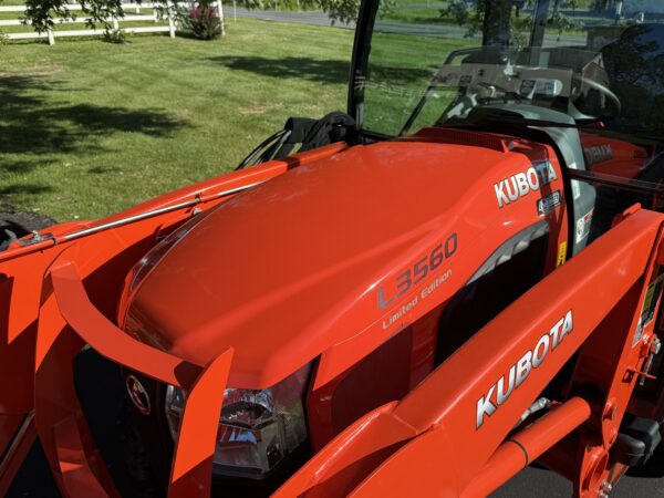 2020 Kubota L3560 Limited Edition Tractor Loader Backhoe - Image 27