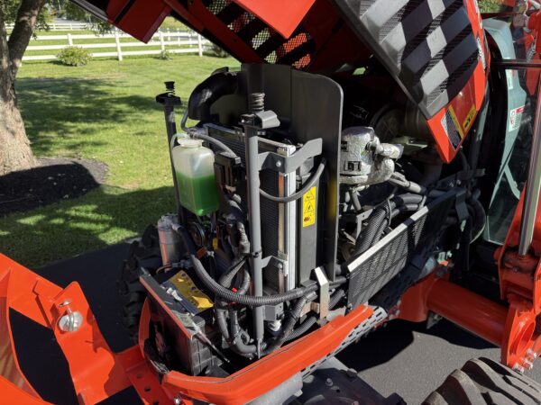 2020 Kubota L3560 Limited Edition Tractor Loader Backhoe - Image 34