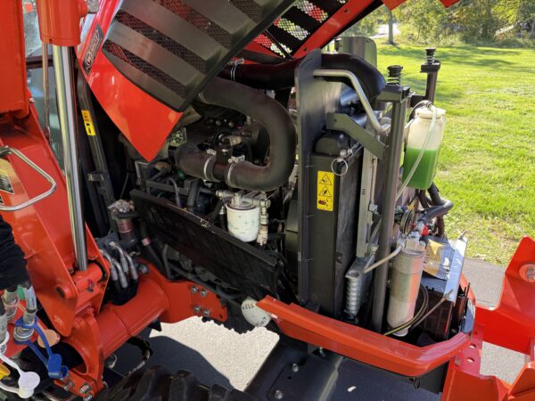 2020 Kubota L3560 Limited Edition Tractor Loader Backhoe - Image 35