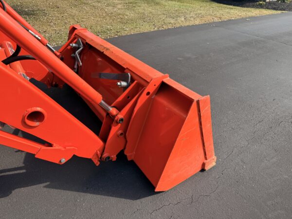 2012 Kubota L3800 Tractor Loader - Image 8