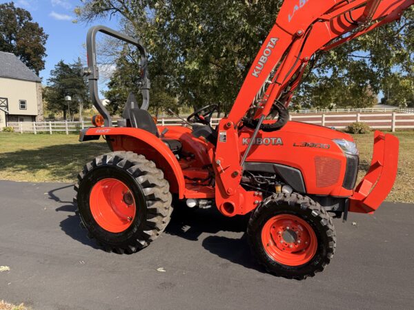 2012 Kubota L3800 Tractor Loader - Image 10