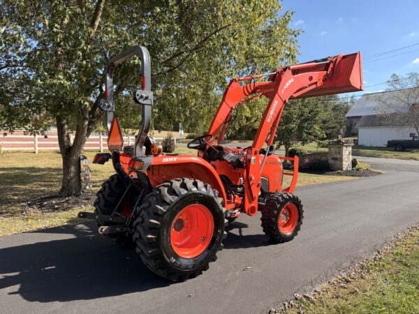 2012 Kubota L3800 Tractor Loader - Image 11