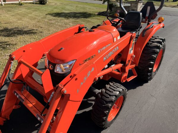 2012 Kubota L3800 Tractor Loader - Image 19