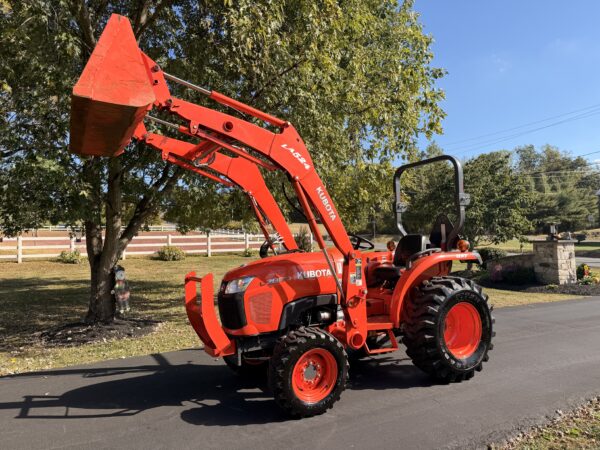 2012 Kubota L3800 Tractor Loader - Image 26