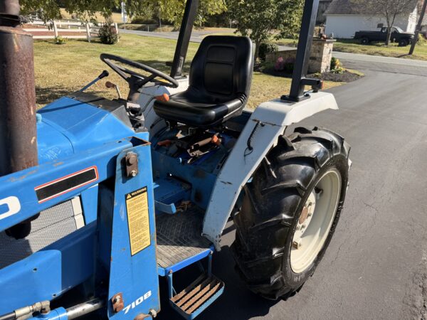 1989 Ford 1720 Tractor Loader - Image 18