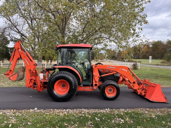 2011 Kubota Grand L3240 Tractor Loader Backhoe