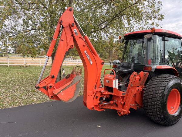 2011 Kubota Grand L3240 Tractor Loader Backhoe - Image 11
