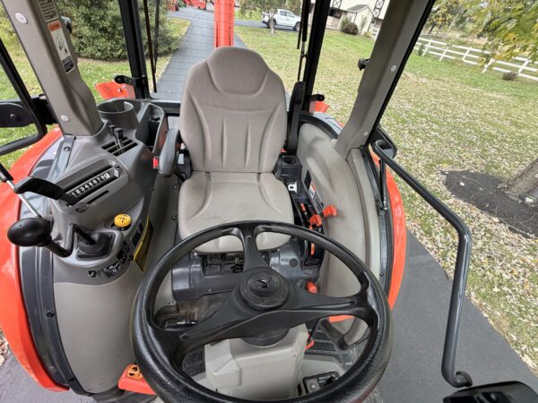 2011 Kubota Grand L3240 Tractor Loader Backhoe - Image 22