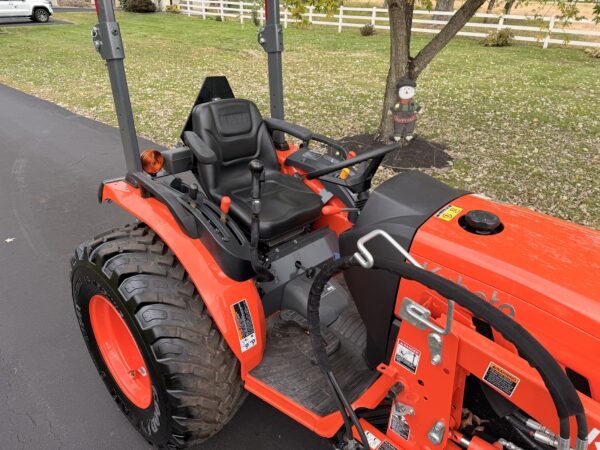 2021 Kubota LX2610 Tractor Loader - Image 9