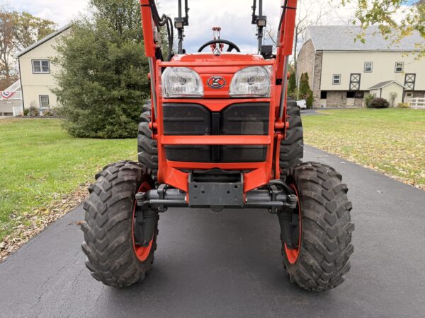 2012 Kubota B3300 Tractor Loader Backhoe - Image 15