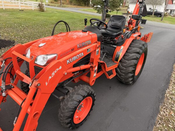 2012 Kubota B3300 Tractor Loader Backhoe - Image 21