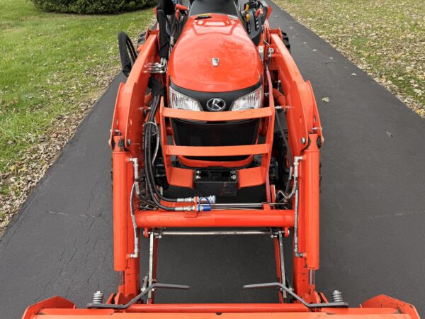 2021 Kubota B2601 Tractor Loader Backhoe - Image 5