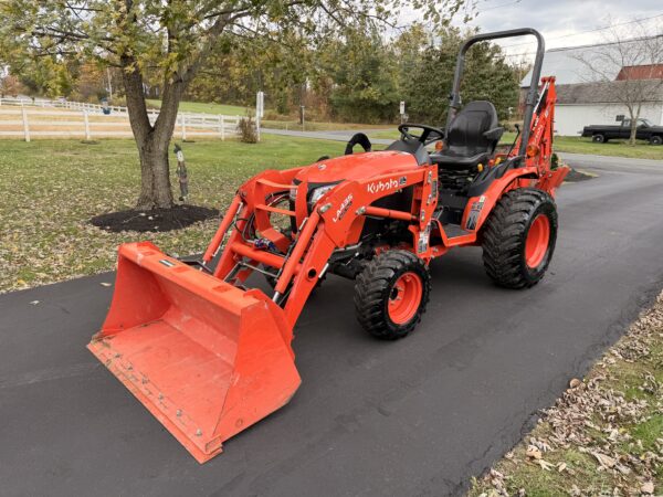 2021 Kubota B2601 Tractor Loader Backhoe - Image 22