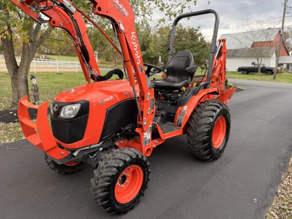 2021 Kubota B2601 Tractor Loader Backhoe - Image 31