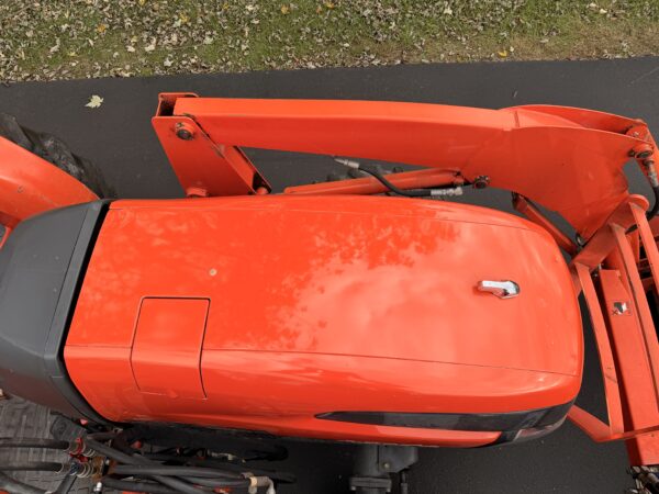 2007 Kubota Grand L3240 Tractor Loader Backhoe - Image 12