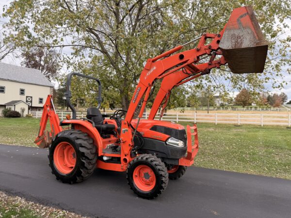 2007 Kubota Grand L3240 Tractor Loader Backhoe - Image 14