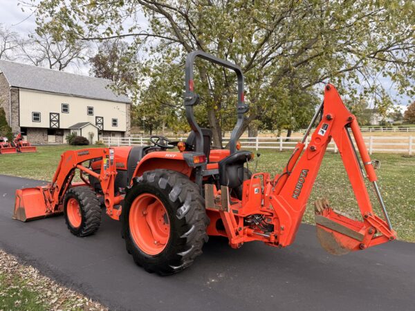 2007 Kubota Grand L3240 Tractor Loader Backhoe - Image 27