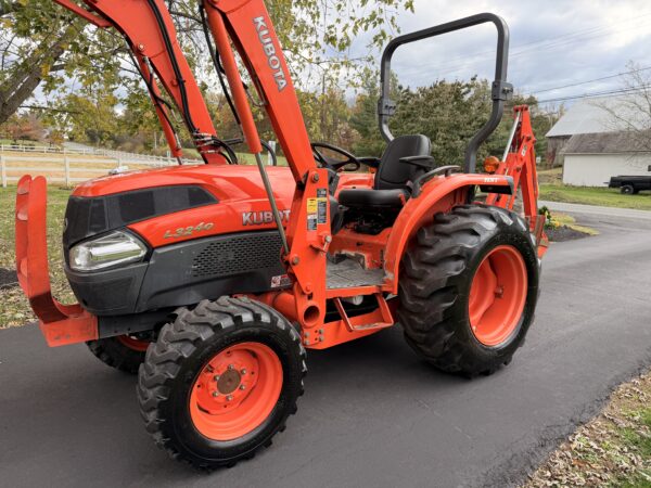 2007 Kubota Grand L3240 Tractor Loader Backhoe - Image 31