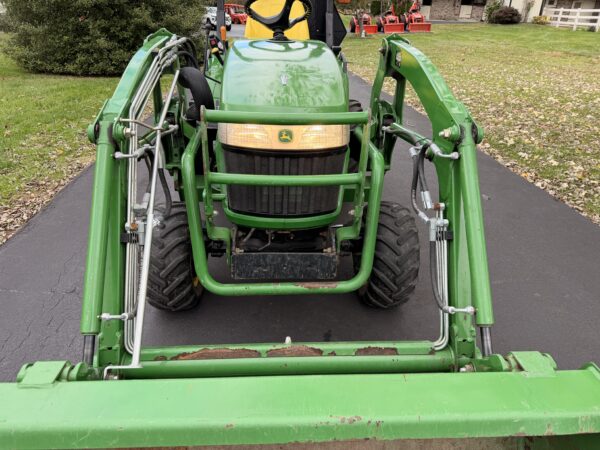 2009 John Deere 2305 Tractor Loader - Image 7