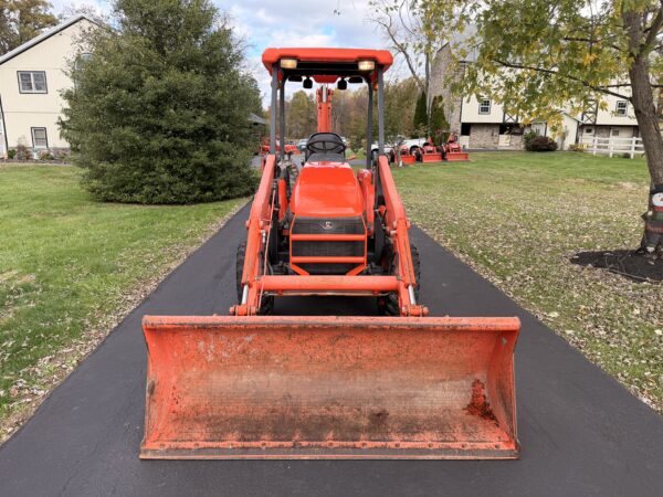 2008 Kubota L39 Tractor Loader Backhoe - Image 5