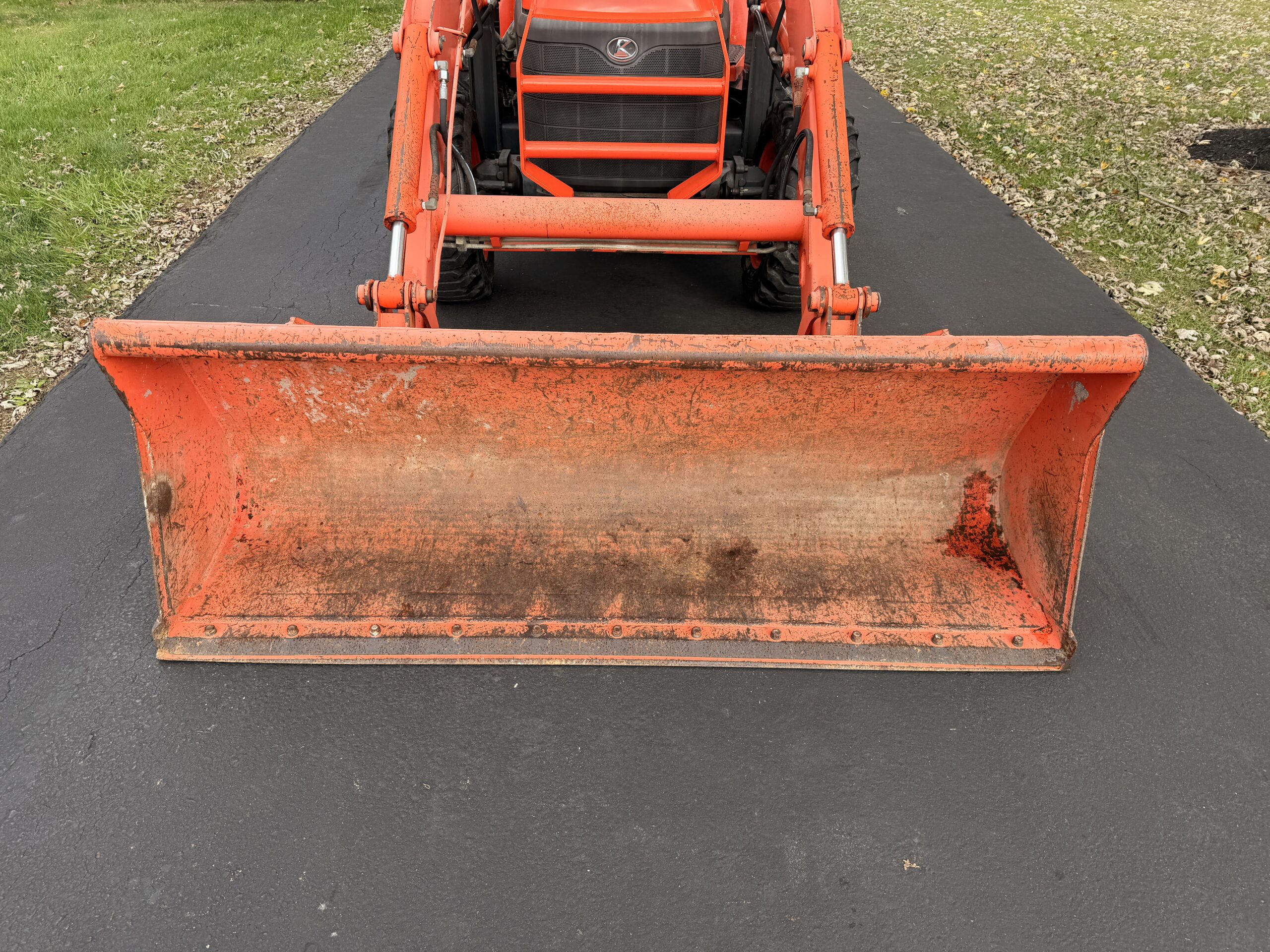2008 Kubota L39 Tractor Loader Backhoe - Image 6