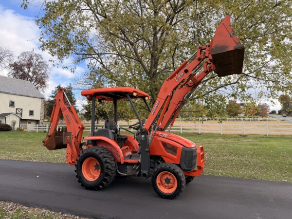 2008 Kubota L39 Tractor Loader Backhoe - Image 12