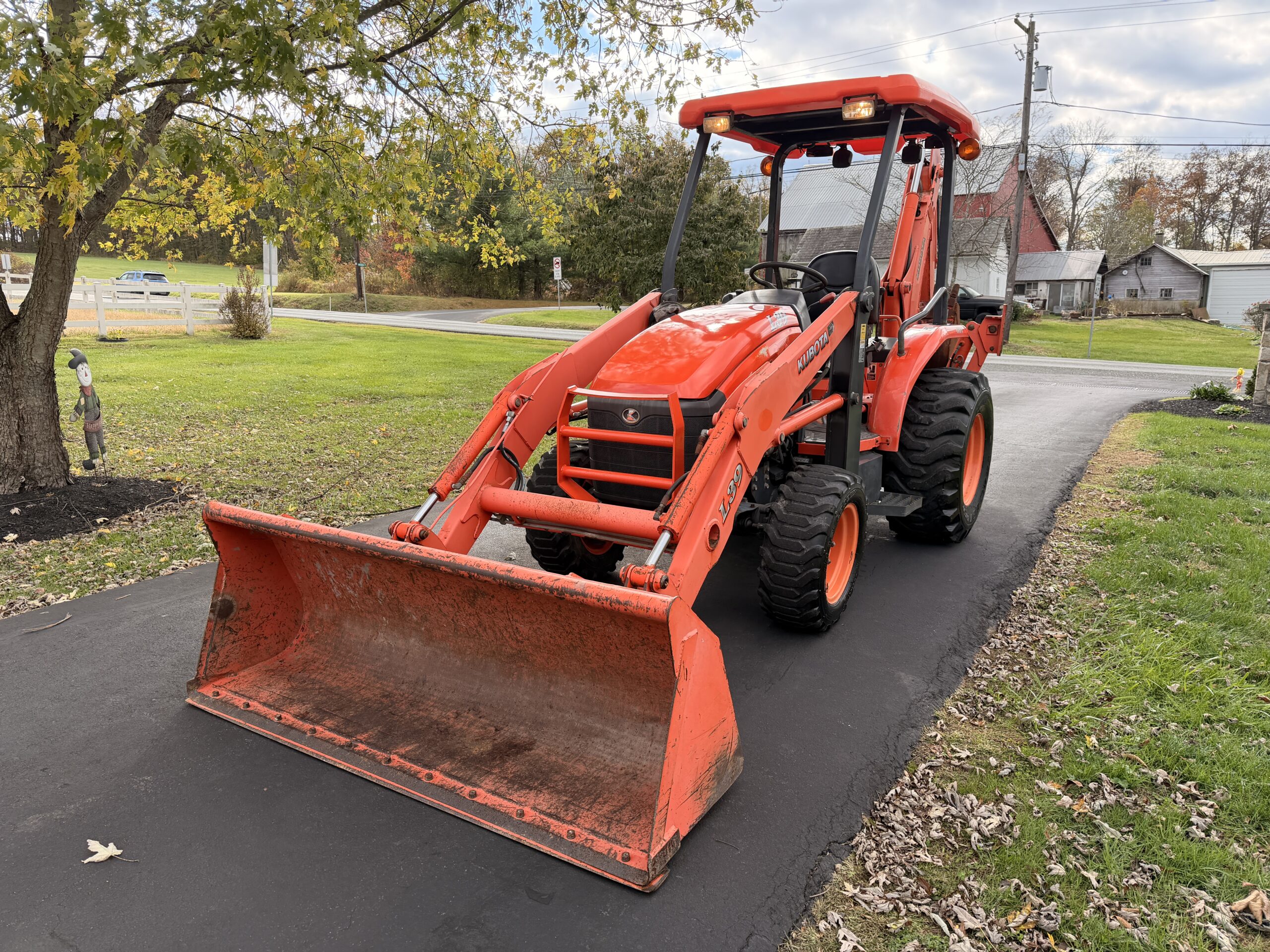 2008 Kubota L39 Tractor Loader Backhoe - Image 21