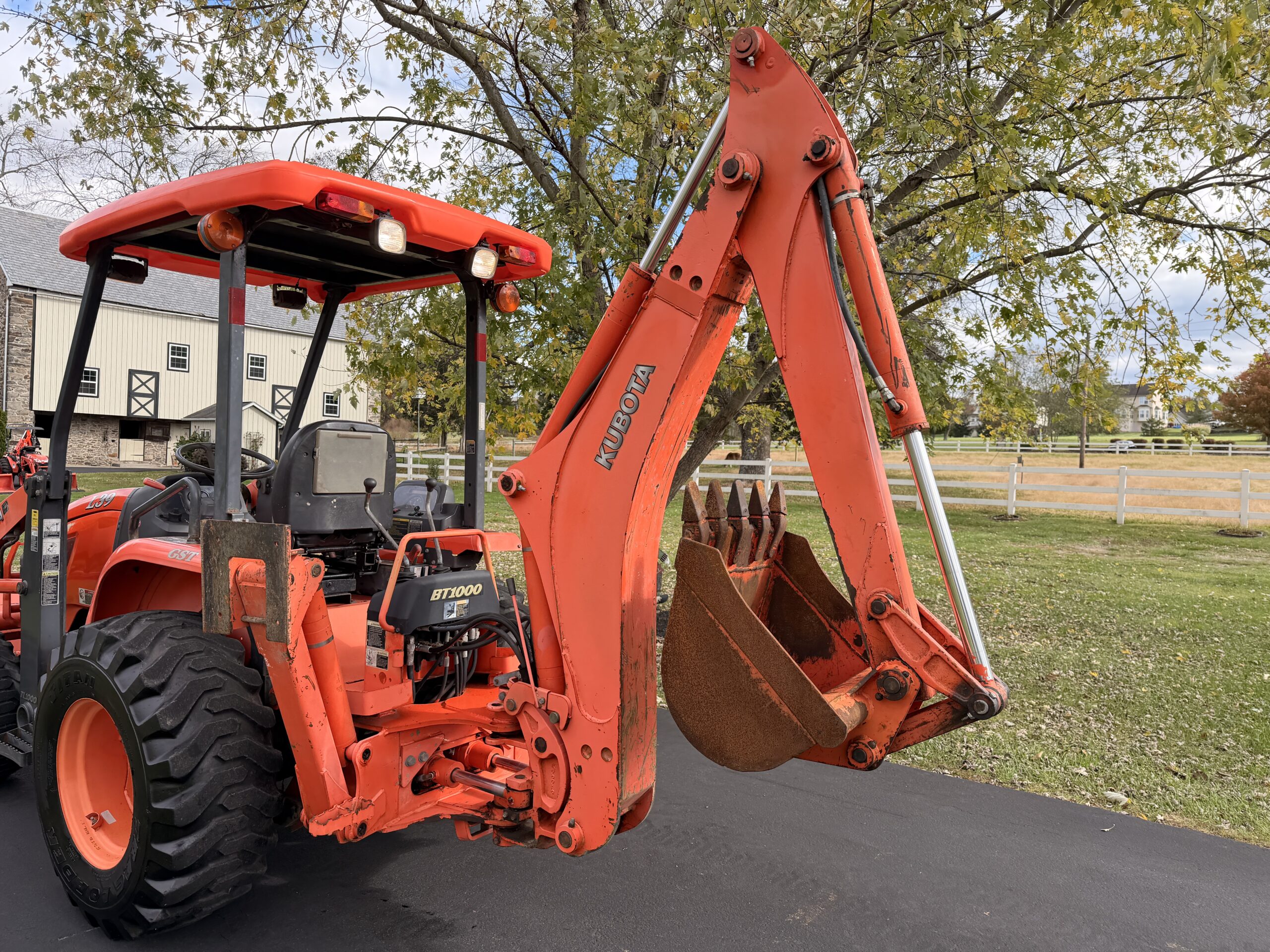 2008 Kubota L39 Tractor Loader Backhoe - Image 25