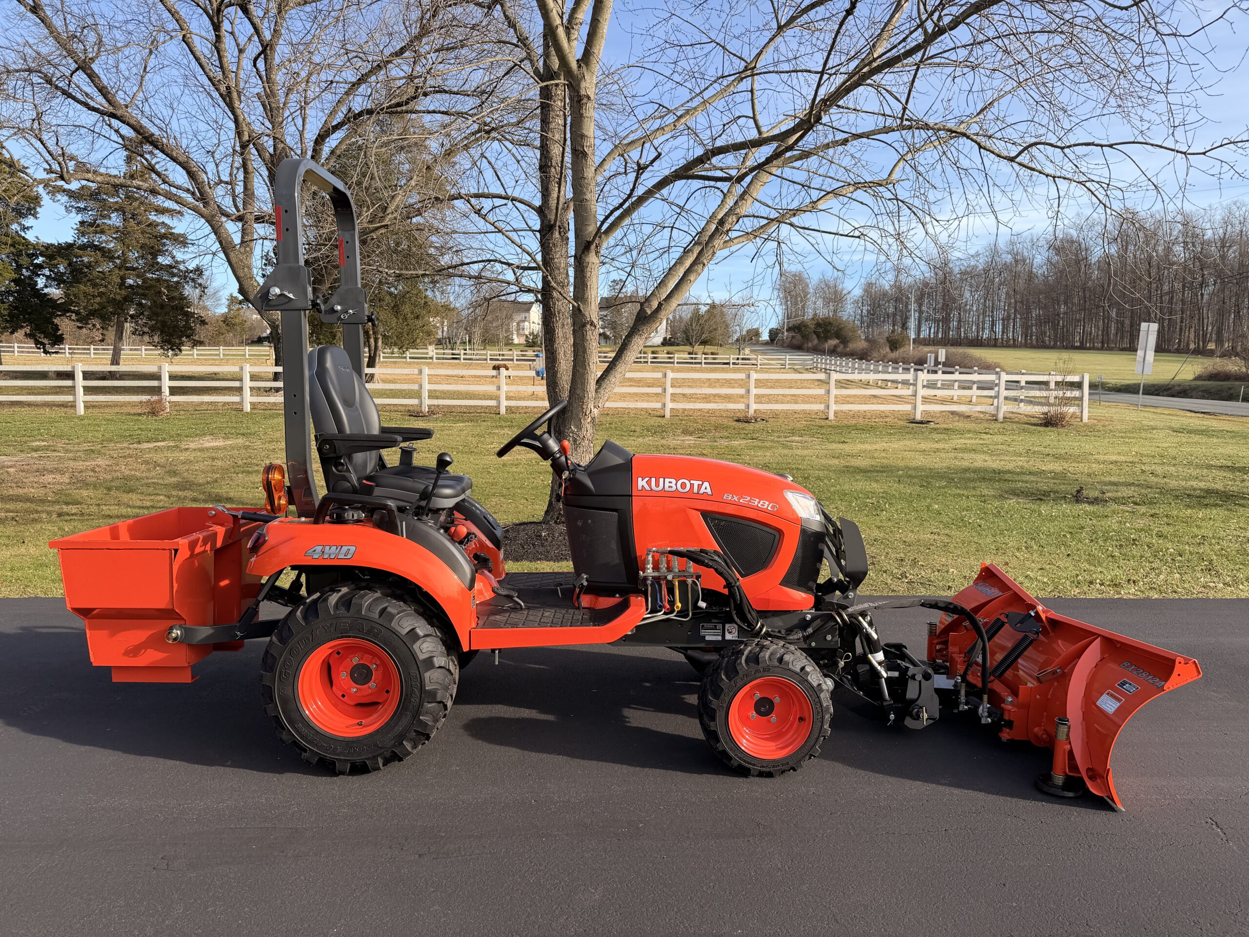 2020 Kubota BX2380 Tractor Snowplow
