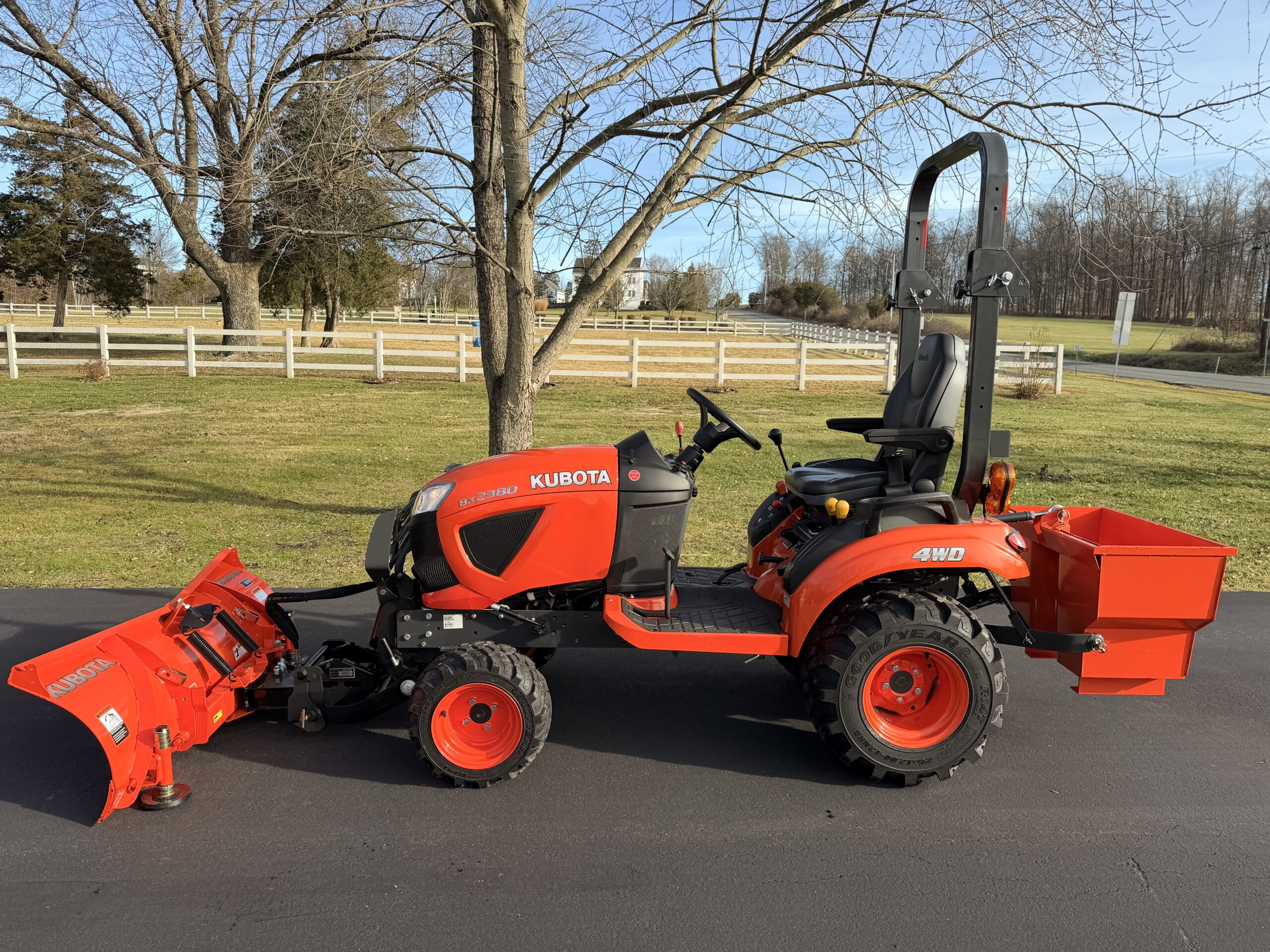 2020 Kubota BX2380 Tractor Snowplow - Image 12