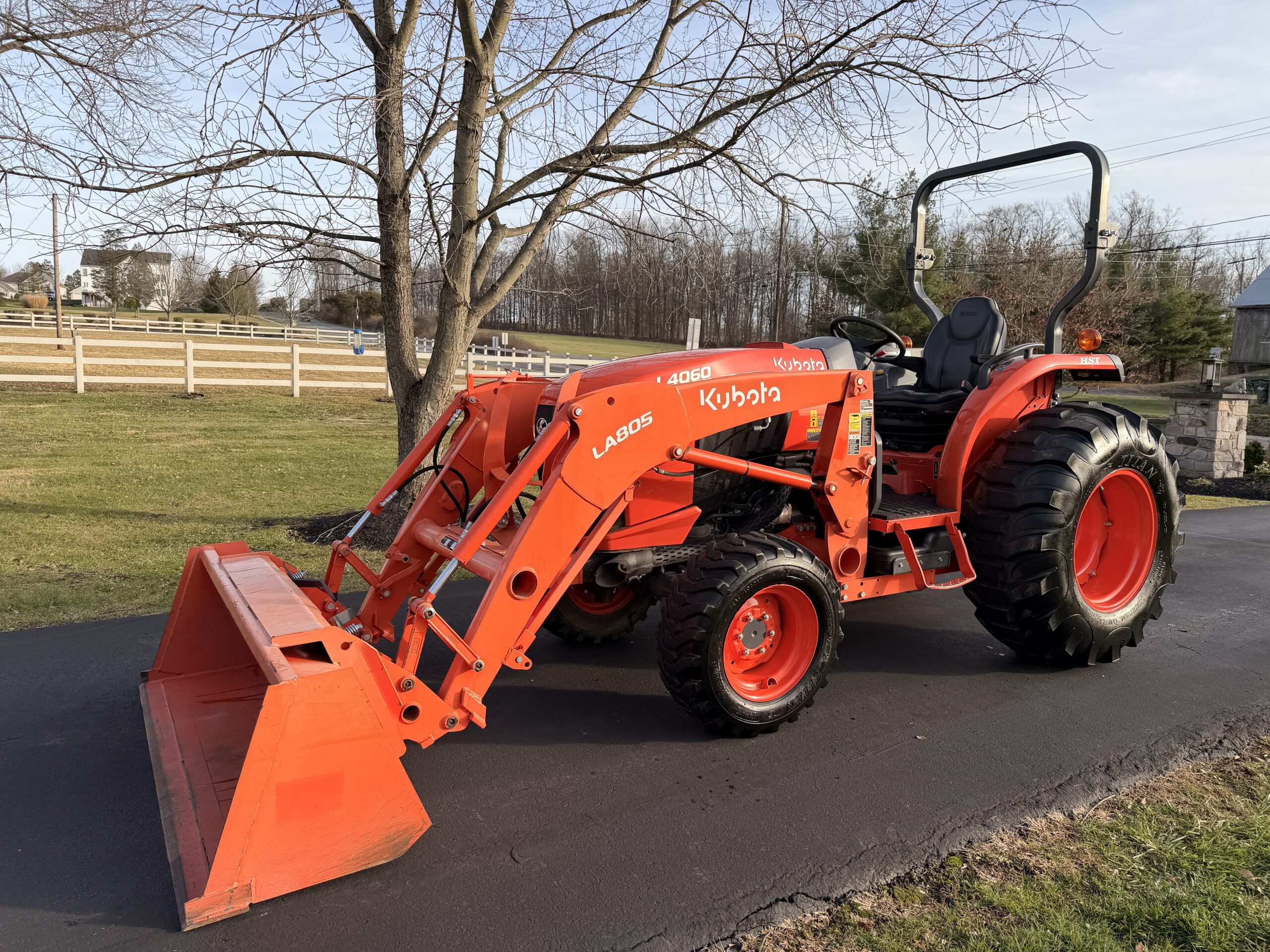 2021 Kubota Grand L4060 Limited Edition Tractor Loader - Image 18