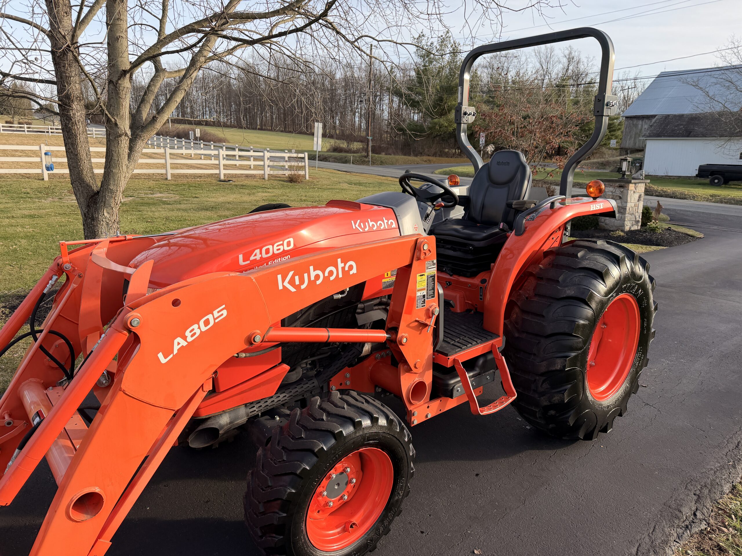 2021 Kubota Grand L4060 Limited Edition Tractor Loader - Image 19