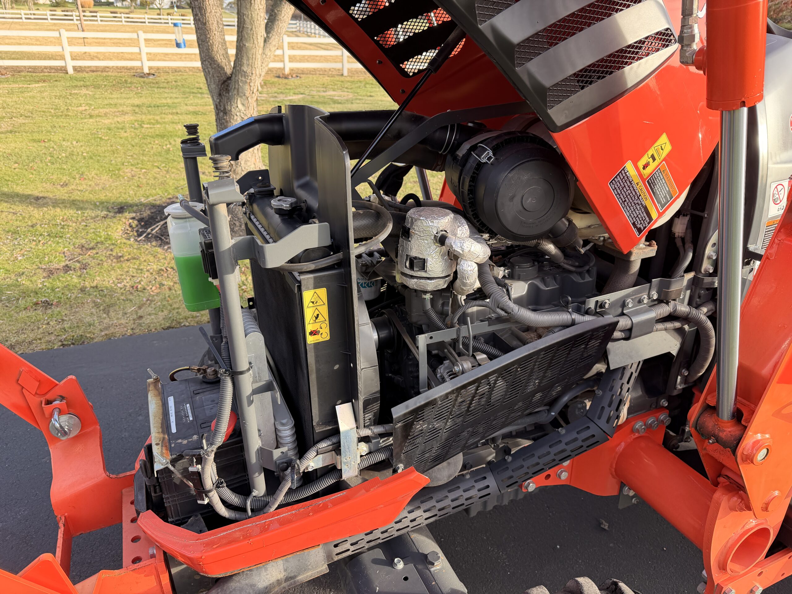 2021 Kubota Grand L4060 Limited Edition Tractor Loader - Image 27