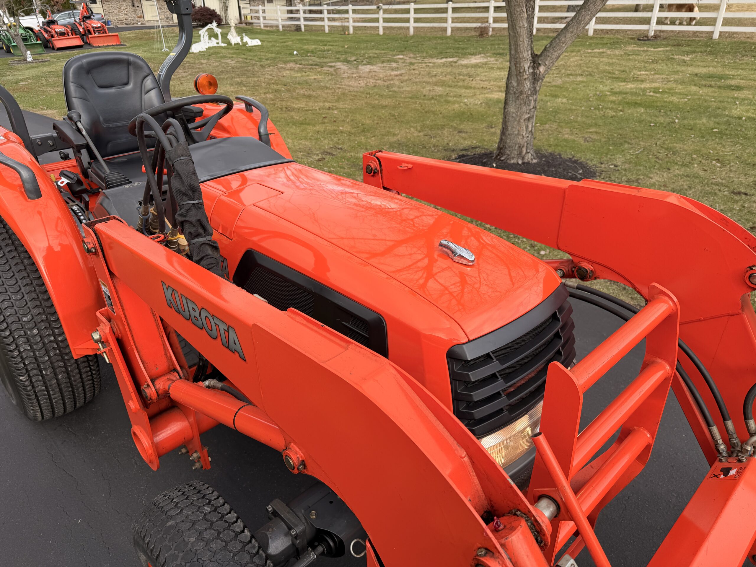 2004 Kubota Grand L3430 Tractor Loader - Image 7