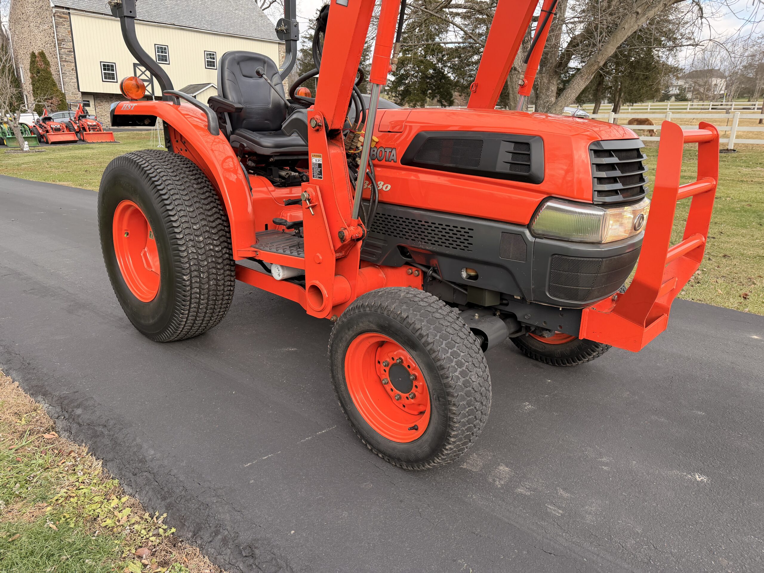 2004 Kubota Grand L3430 Tractor Loader - Image 11