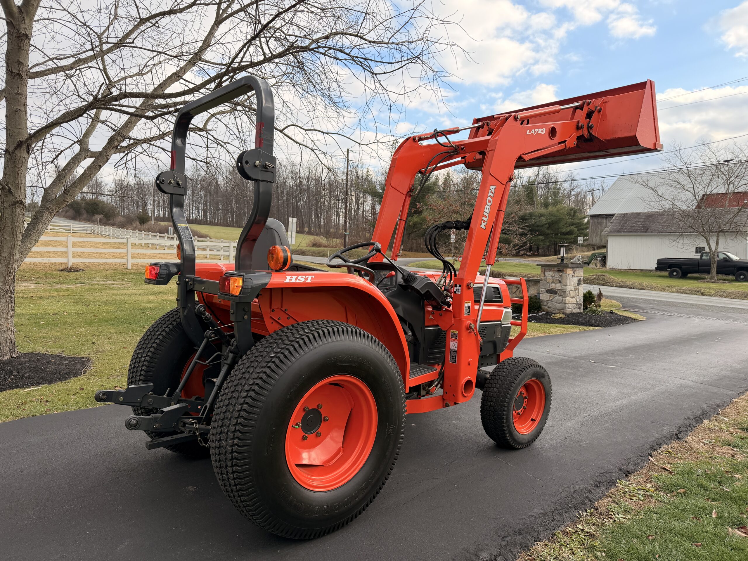 2004 Kubota Grand L3430 Tractor Loader - Image 13