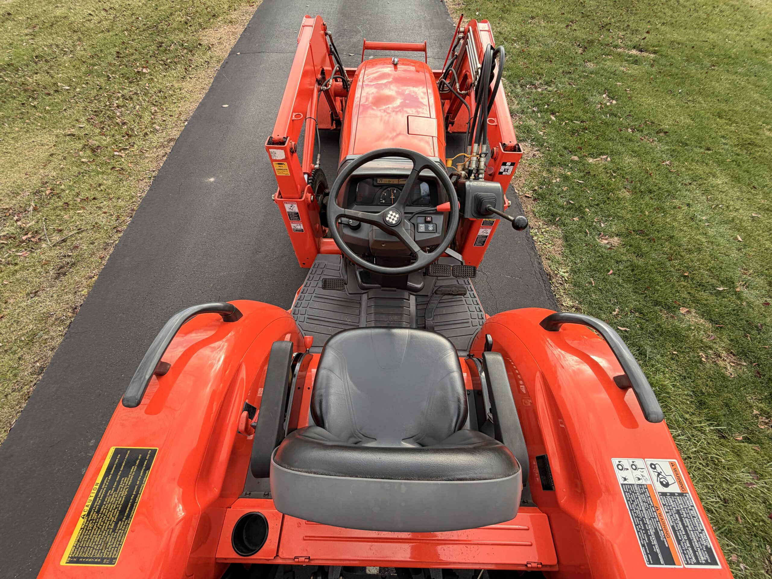 2004 Kubota Grand L3430 Tractor Loader - Image 16