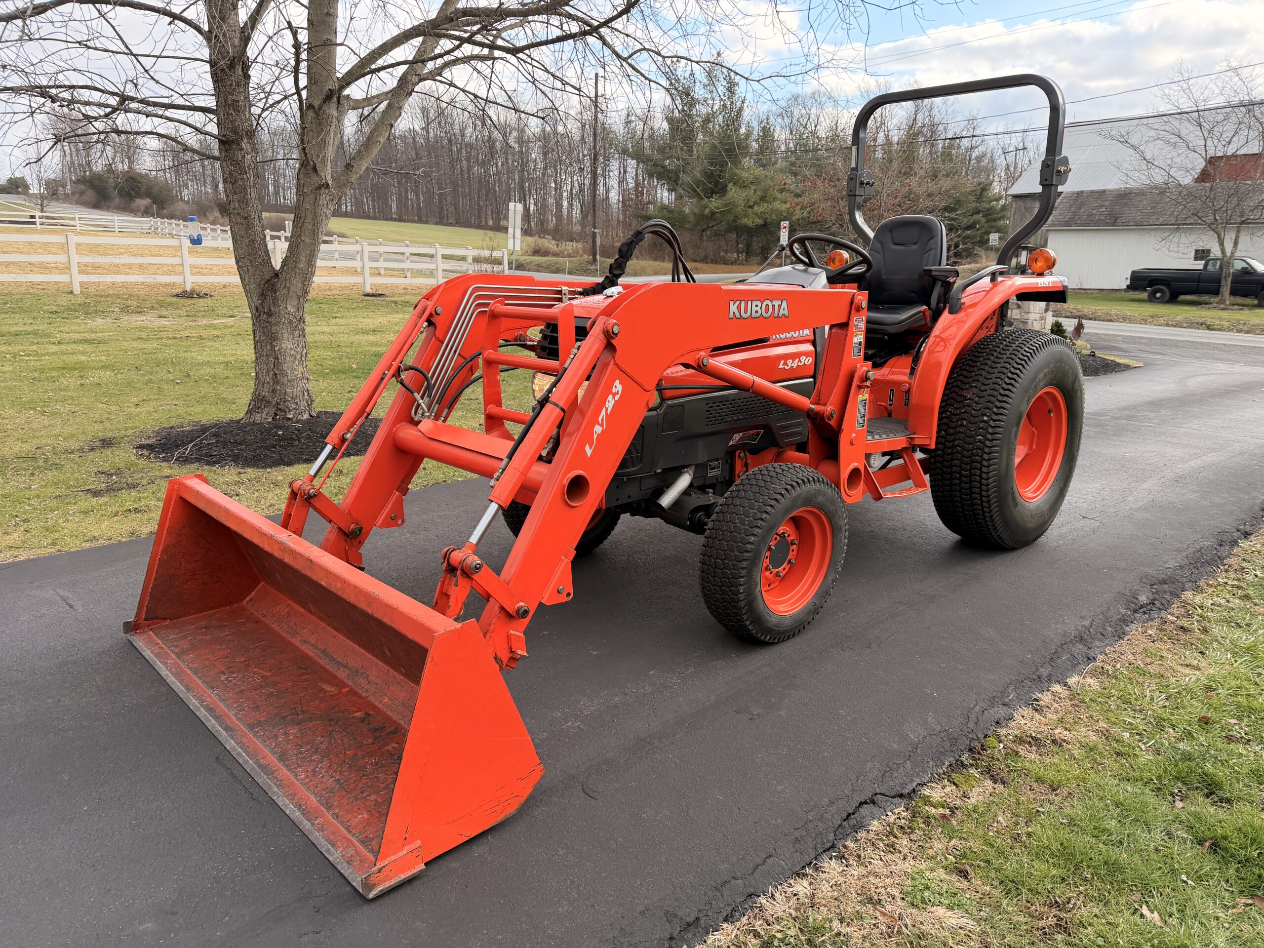 2004 Kubota Grand L3430 Tractor Loader - Image 18