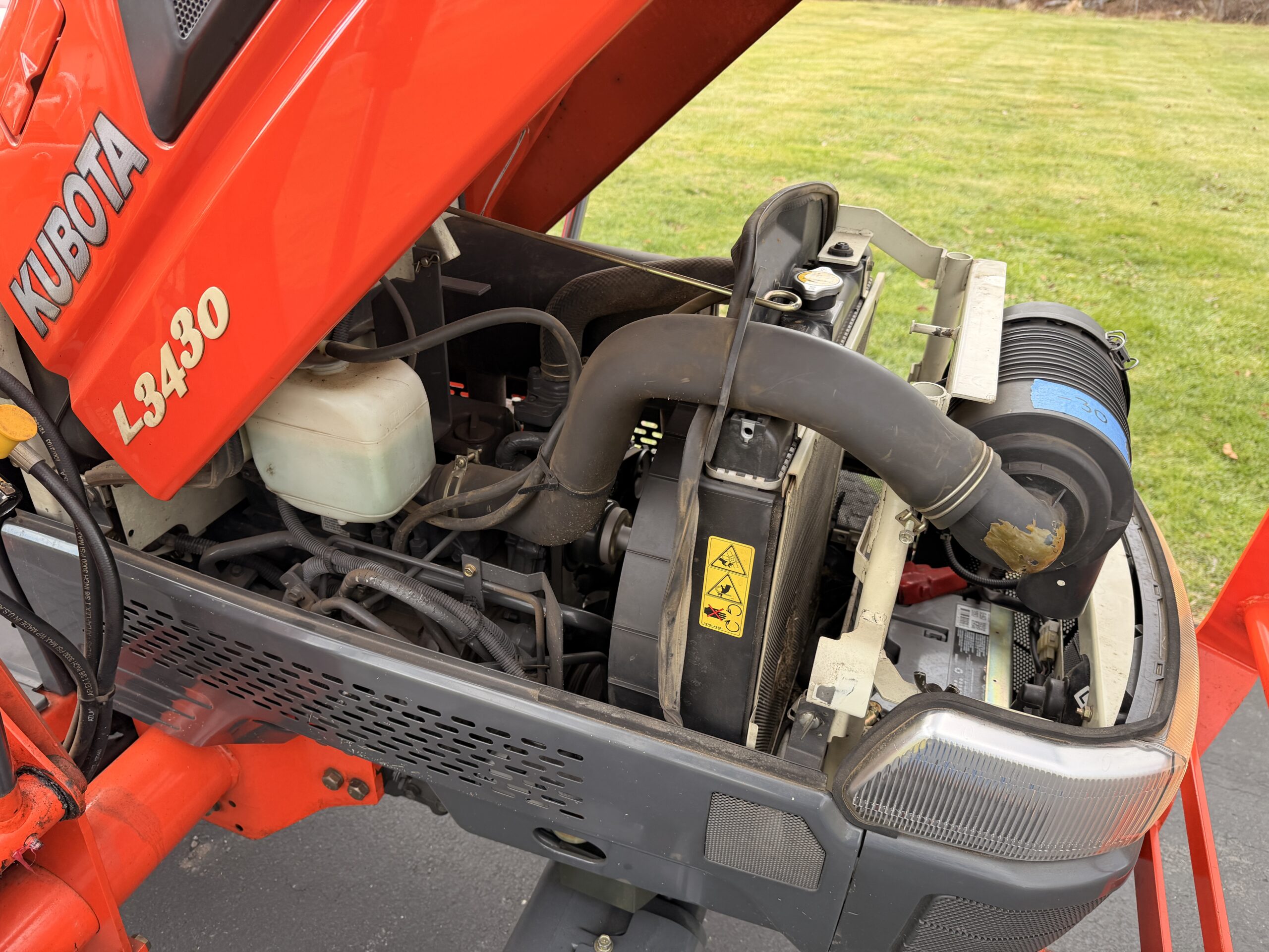 2004 Kubota Grand L3430 Tractor Loader - Image 26