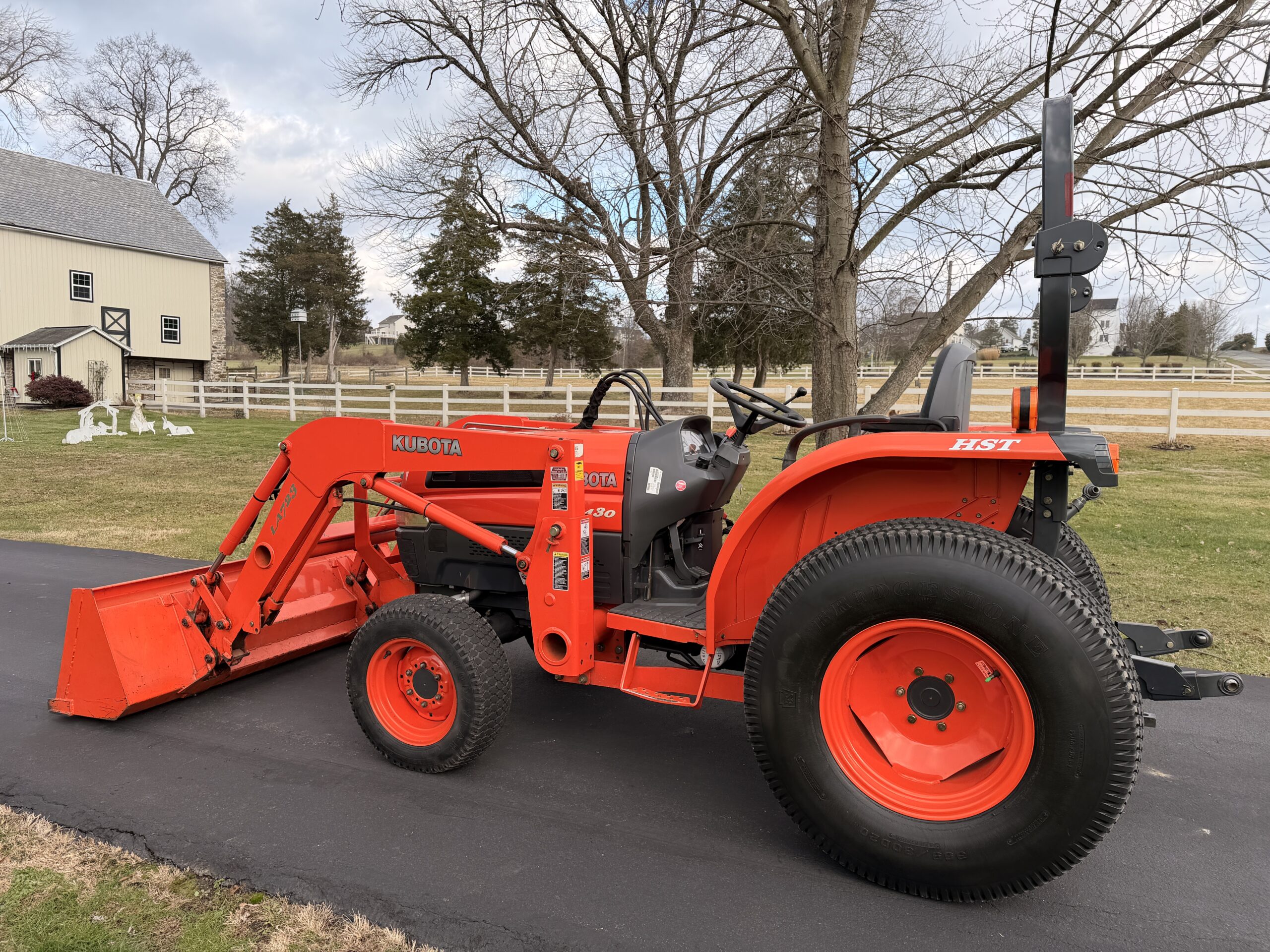 2004 Kubota Grand L3430 Tractor Loader - Image 27