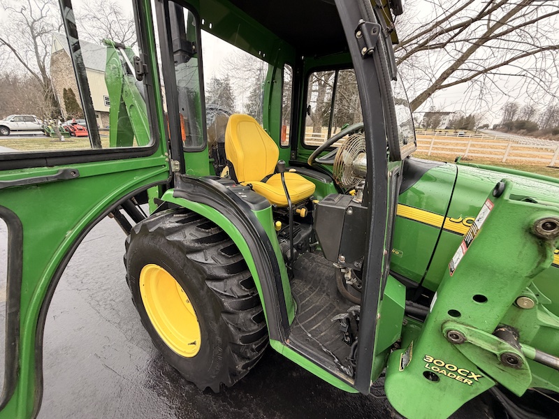 2005 John Deere 3120 Tractor Loader Backhoe - Image 17